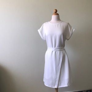L Classic Beauty Indonesian Cotton Ink White Dress